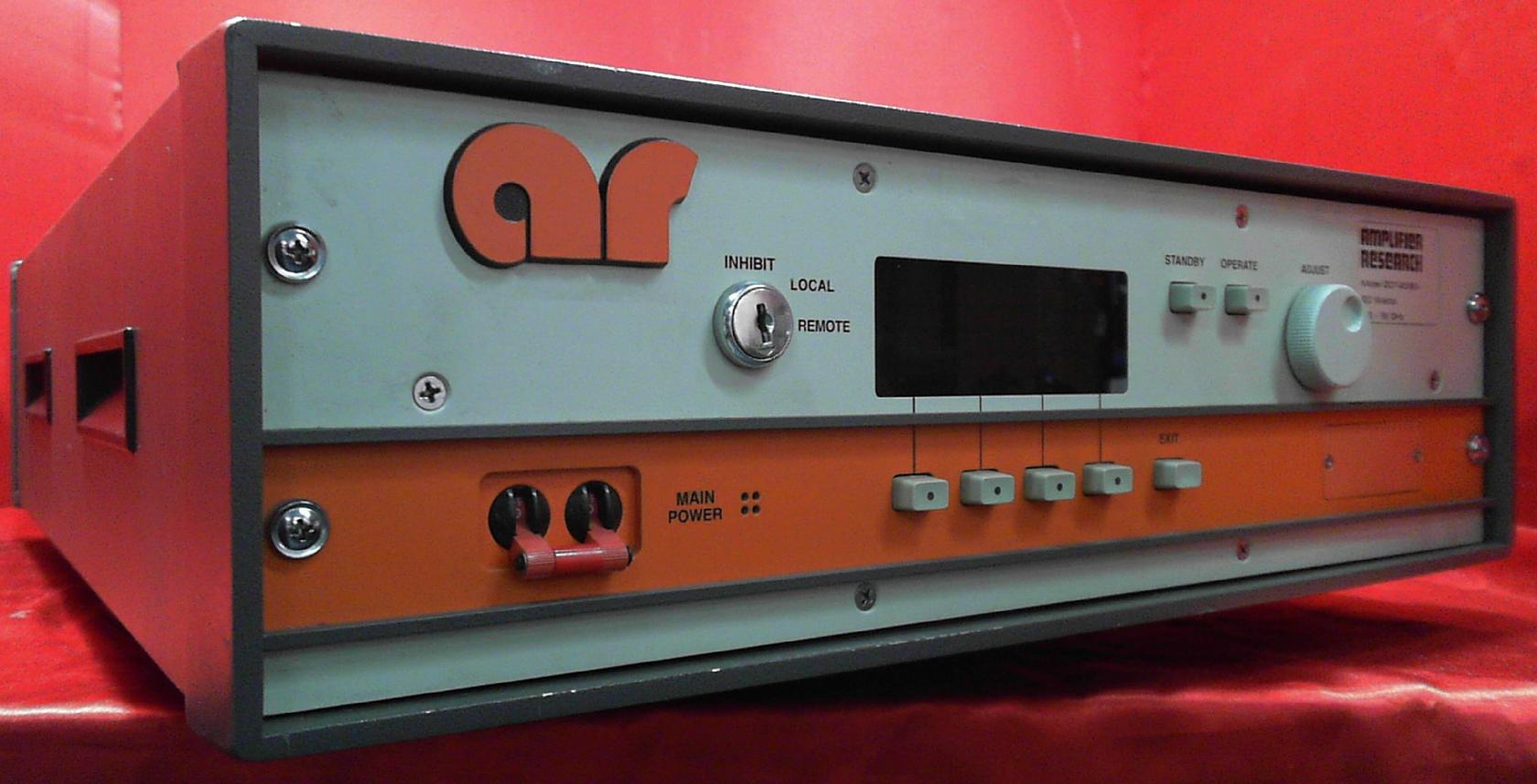 Amplifier Research 20T4G18A ΢���Ŵ���/�����s�ԈD