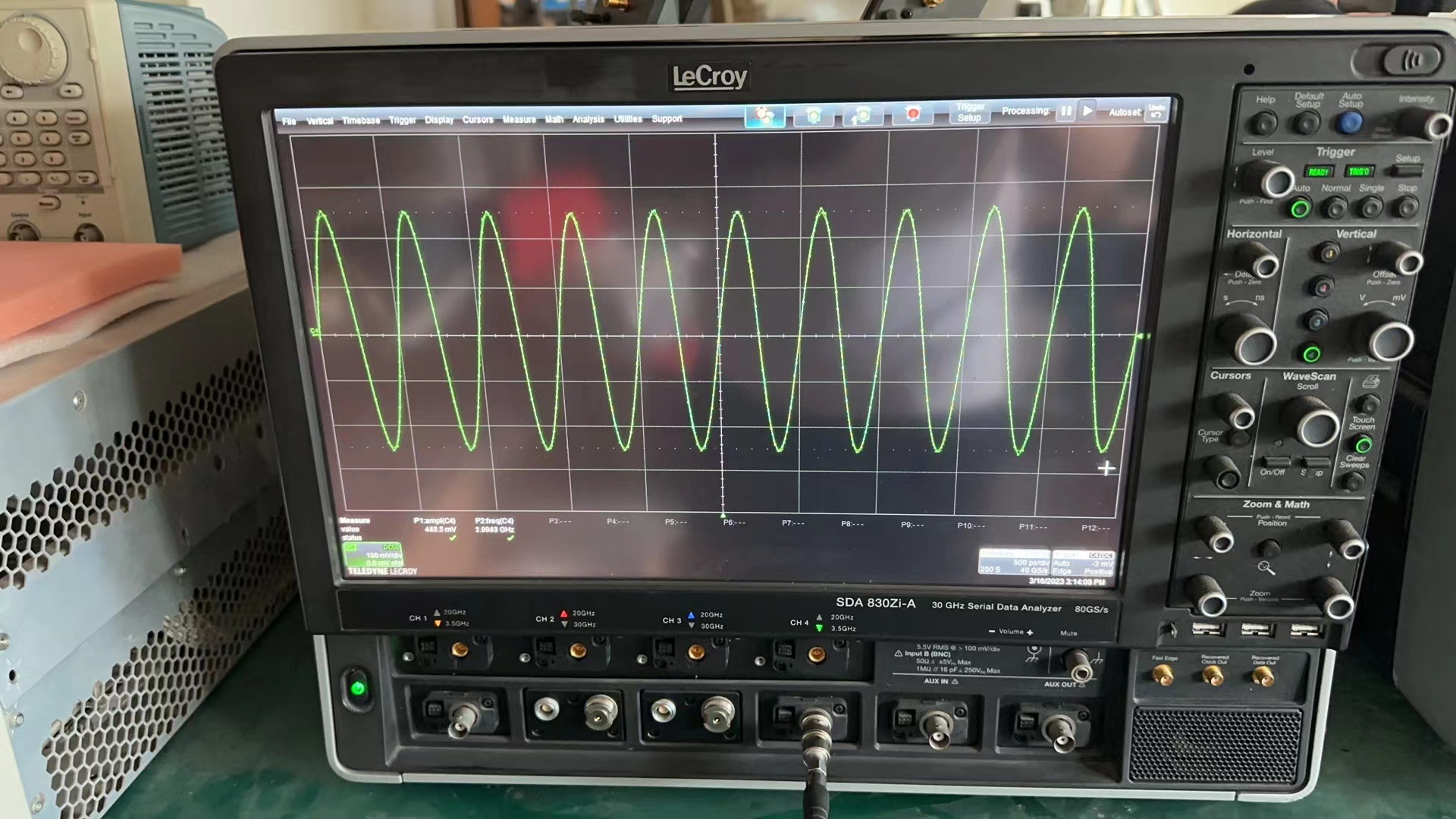 ���� SDA830Zi-A ʾ����/Lecroy�s�ԈD