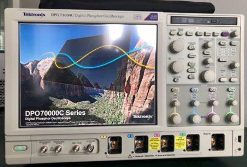 �N�ۡ����U|Tektronix DPO71604C ��(sh��)�ֺͻ����̖ʾ����/Tektronix�s�ԈD