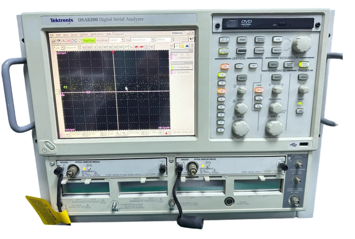�N�ۡ����U|Tektronix DSA8200 �ɘ�ʾ����/Tektronix�s�ԈD