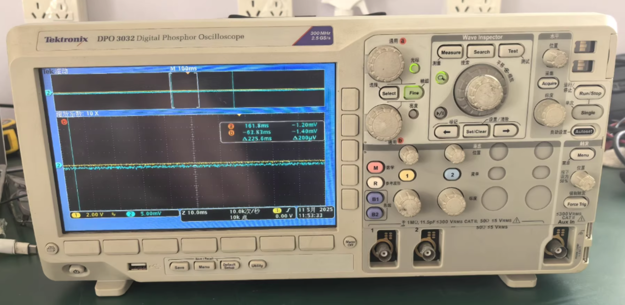 ̩�� DPO3032 ��(sh��)�֟ɹ�ʾ����/Tektronix�s�ԈD