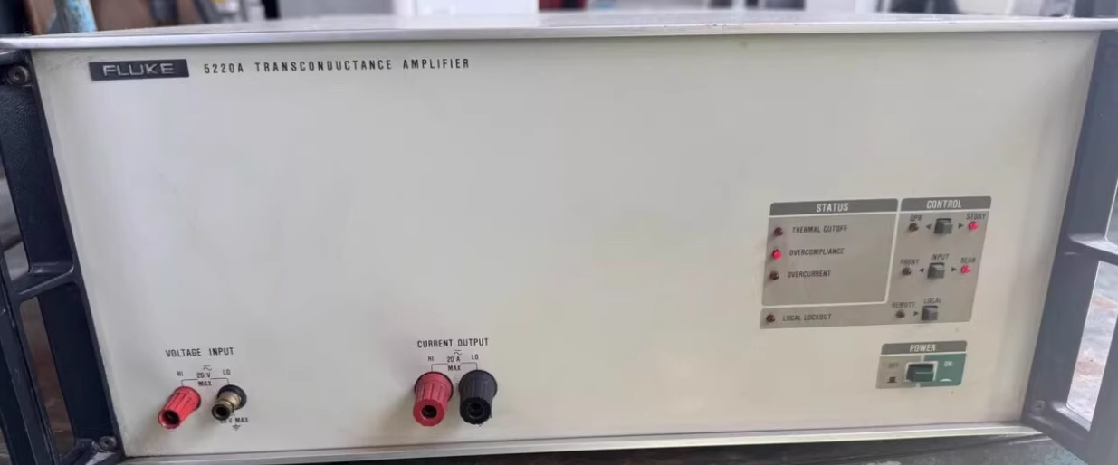 �N��|Fluke 5220A �猧(d��o)�Ŵ���/FLUKE�s�ԈD