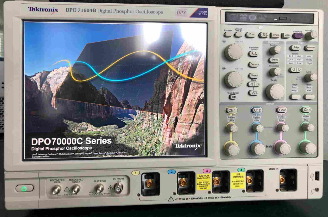 Tektronix DPO71604B ��(sh��)�֟ɹ�ʾ����/Tektronix�s�ԈD