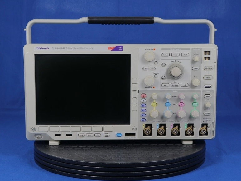 �N�ۡ����U|Tekronix DPO4104B �����̖ʾ����/Tektronix�s�ԈD