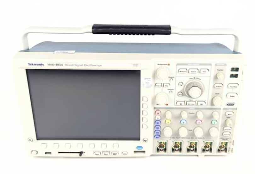Tektronix MSO4054 �����̖ʾ����/Tektronix�s�ԈD
