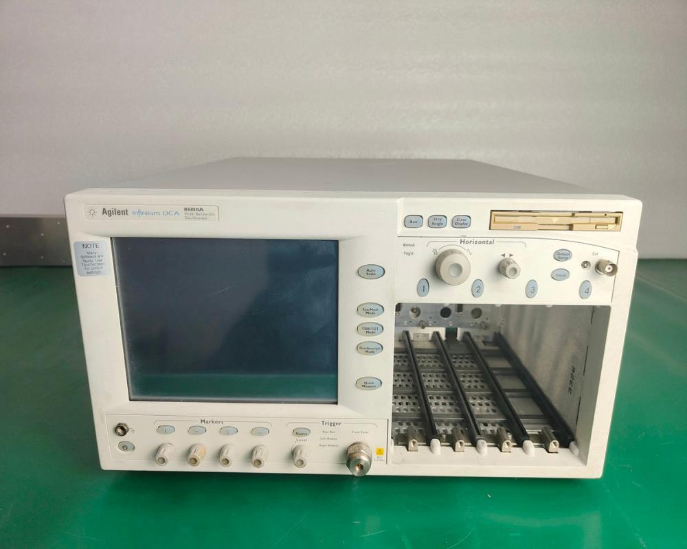 �S��|���݂� 86100A Infiniium DCA������ʾ����/Agilent�s�ԈD