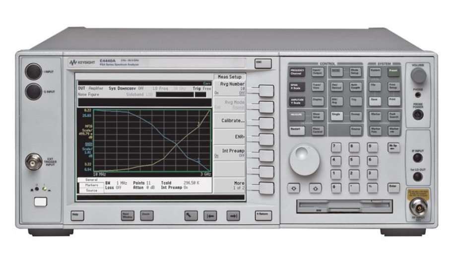 �N��|�ǵ¿Ƽ� E4440A �l�V�����x/Keysight�s�ԈD