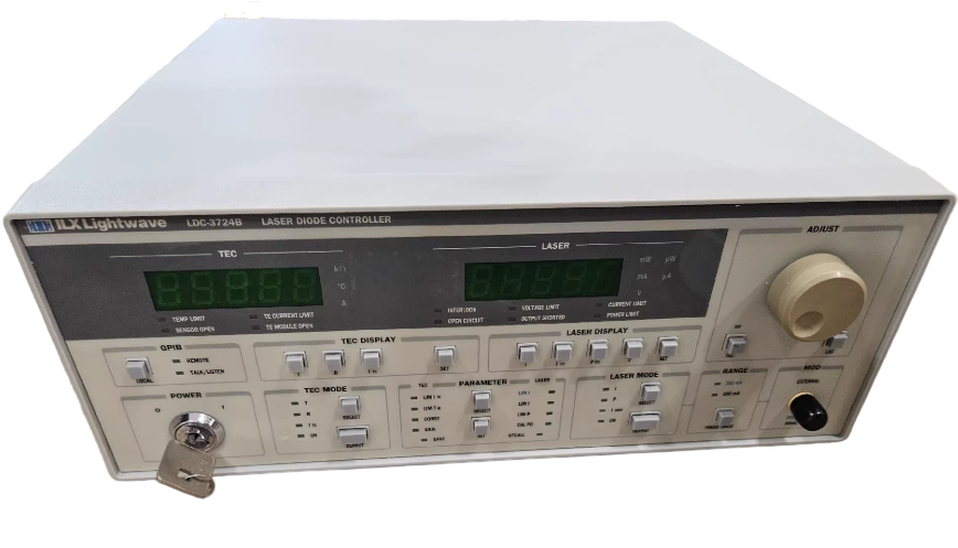 �S��|ILX Lightwave LDC-3724B ������O�ܿ�����/�����s�ԈD