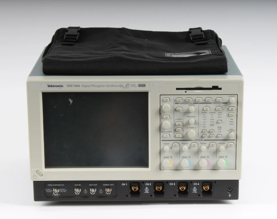 �N�ۡ����U|Tektronix TDS7404 ��(sh��)�֟ɹ�ʾ����/Tektronix�s�ԈD