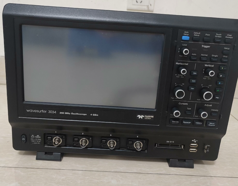 LeCroy WaveSurfer 3034 ʾ����/�����s�ԈD