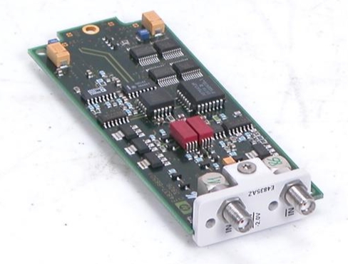 ���݂� E4835A PARBEAT ģ�K/Agilent�s�ԈD