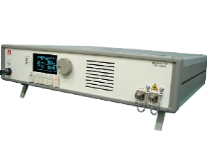 FIBERLABS C ���θ߹��ʷŴ���/�����s�ԈD