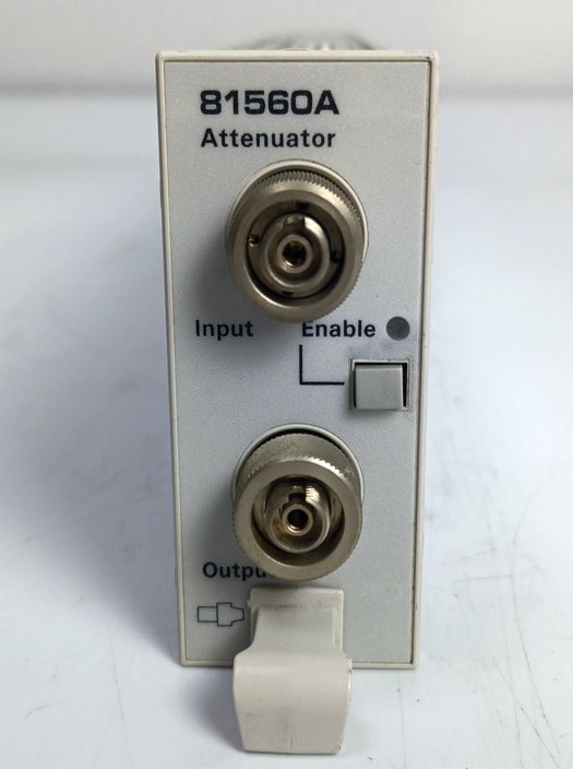 �N��,���U|���݂� 81560A ��׃��˥�p��/Agilent�s�ԈD