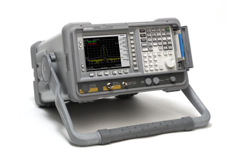 Agilent E4411B ESA-L �l�V�����x/Agilent�s�ԈD