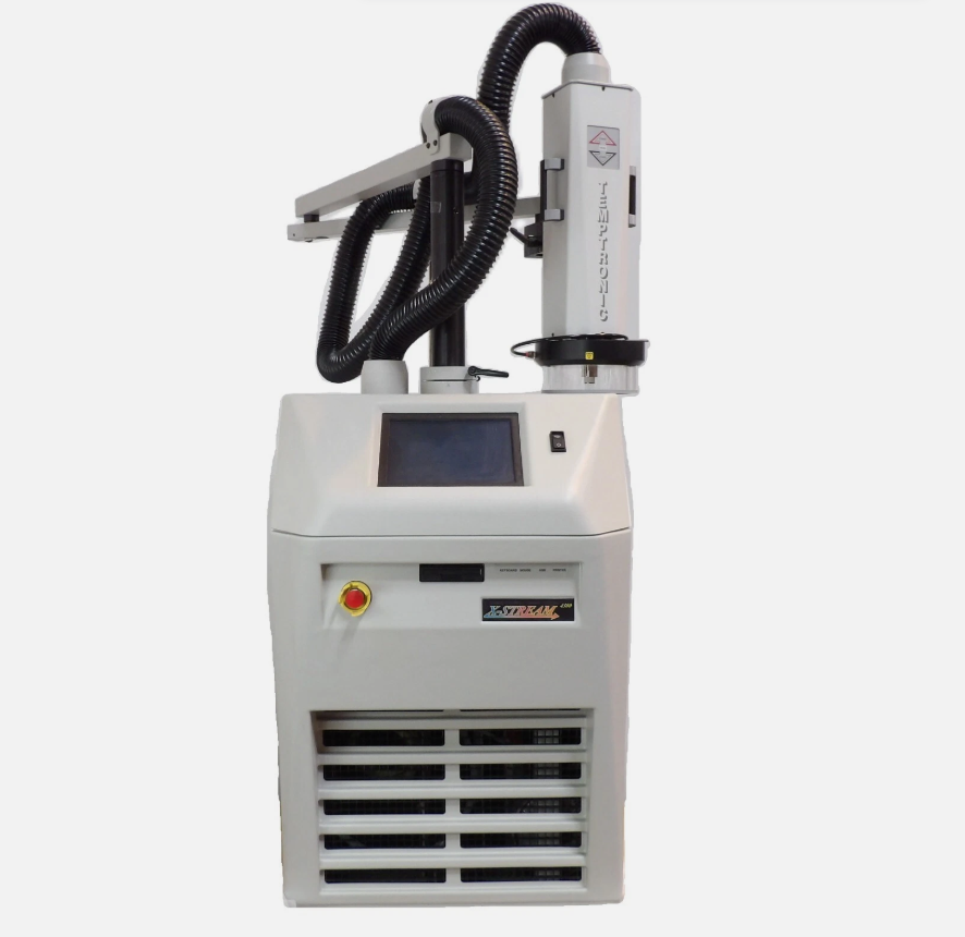 Temptronic TP04300A �����x/�����s�ԈD