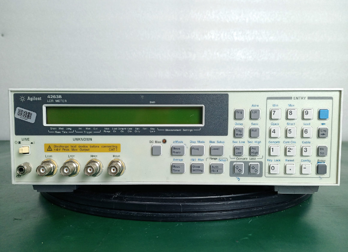 �N�ۡ����U|���݂� 4263B	LCR��/Agilent�s�ԈD