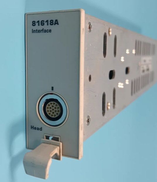 �N�ۡ����U|���݂� 81618A �ι�̽�^�ӿ�ģ�K/Agilent�s�ԈD