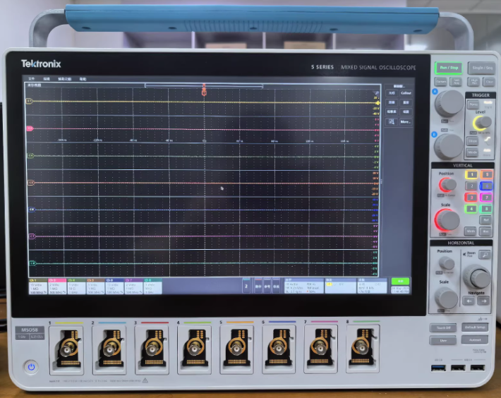����|̩�� MSO58 �����̖ʾ���� 1g/Tektronix�s�ԈD