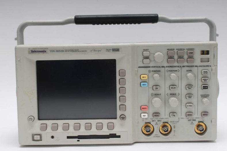 �S��|Tektronix TDS3052B ��(sh��)�֟ɹ�ʾ����/Tektronix�s�ԈD