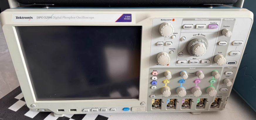 �N�ۡ����U|̩�� DPO5204 ʾ����/Tektronix�s�ԈD