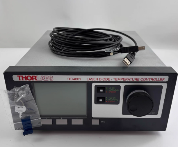 �S��|Thorlabs ITC4001 �ضȿ�����/�����s�ԈD