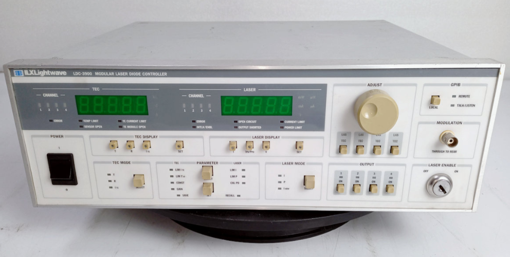 �N(xi��o)�ۡ����U|ILX lightwava LDC-3900 ������O�ܿ�����/�����s�ԈD