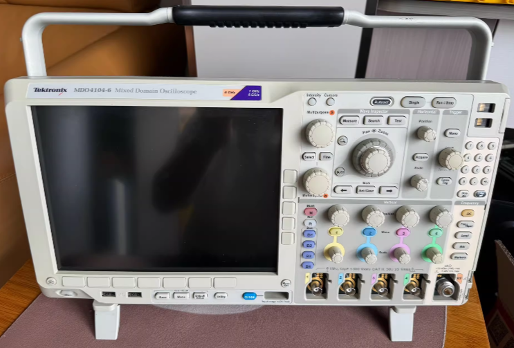 �N�ۡ����U|̩�� MDO4104-6 �����ʾ����/Tektronix�s�ԈD