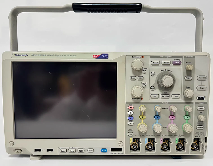 Tektronix MSO5034B �����̖ʾ����/Tektronix�s�ԈD