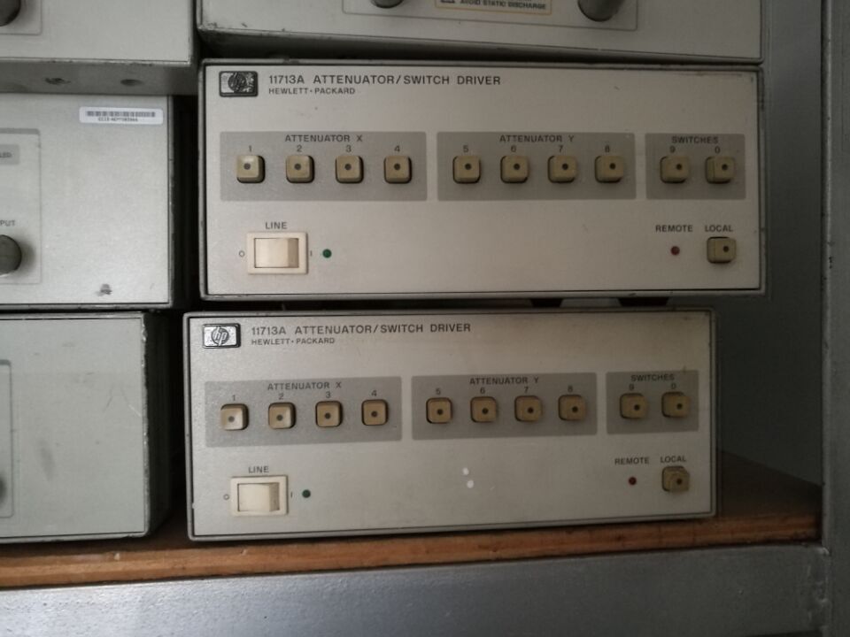 ���݂� 11713A ˥�p��/Agilent�s�ԈD