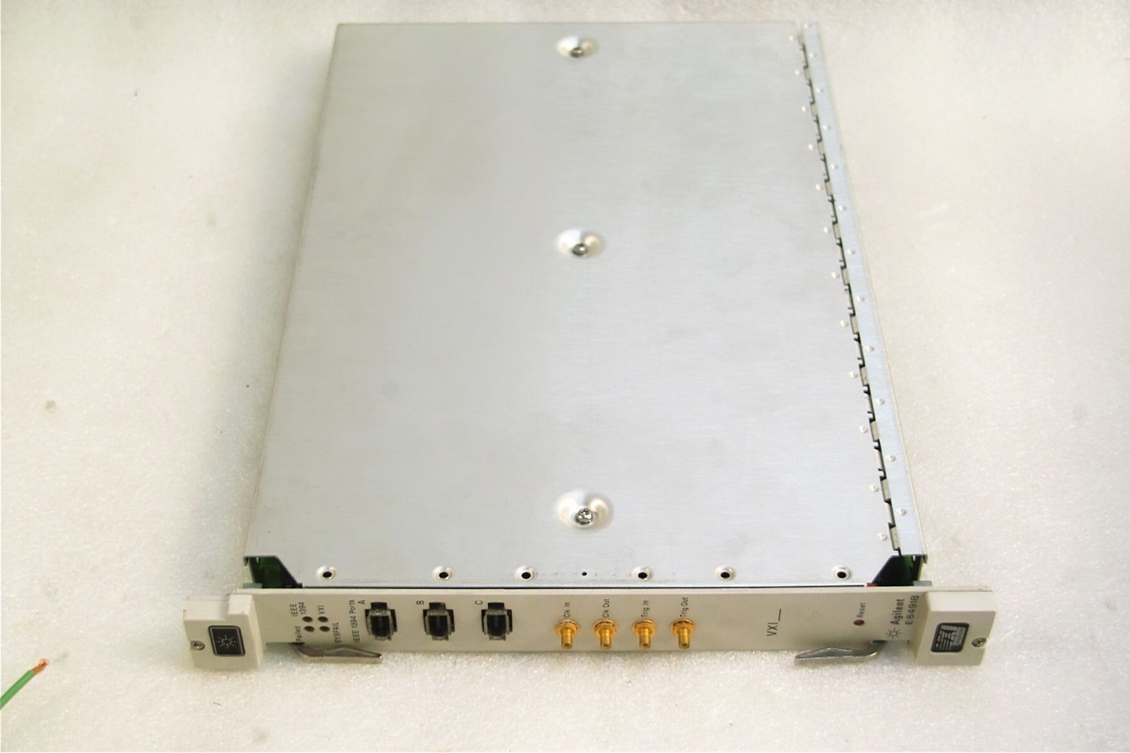 IEEE-1394 PC Link to VXI,/Keysight�s�ԈD