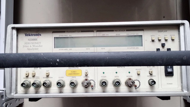 ����Ư�Ʒ����x/Tektronix�s�ԈD