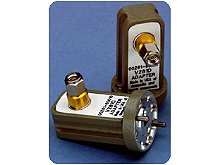 �m����/Keysight�s�ԈD